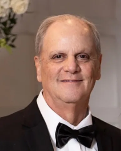 Carl Garaffo headshot